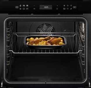 Cuisinez avec un four combiné vapeur Whirlpool